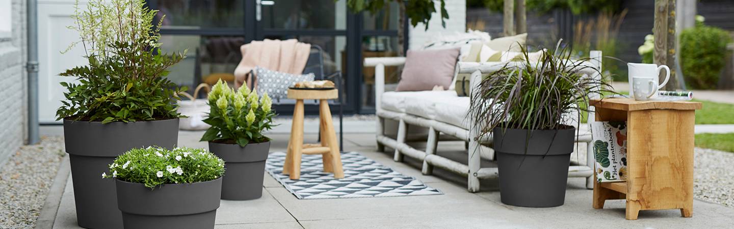 vibia straight round 40cm pistachio green